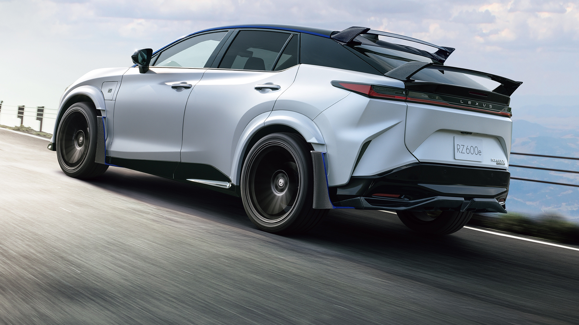 Lexus RZ